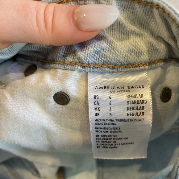 American Eagle light wash barely been worn mini skirt - Picture 4 of 5